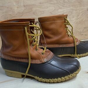LL Bean Mens 8” Brown Leather  Flannel Lined Duck Bean Boot in Size 11
